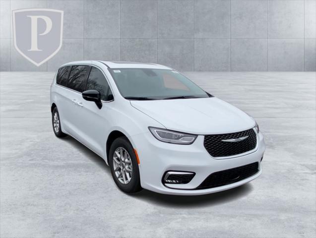 new 2024 Chrysler Pacifica car, priced at $44,551