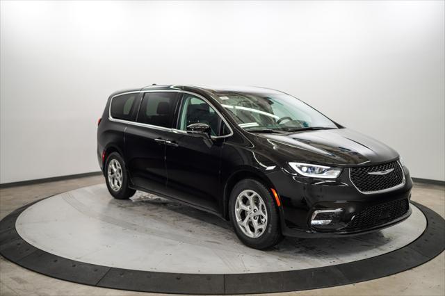 new 2024 Chrysler Pacifica car, priced at $49,024