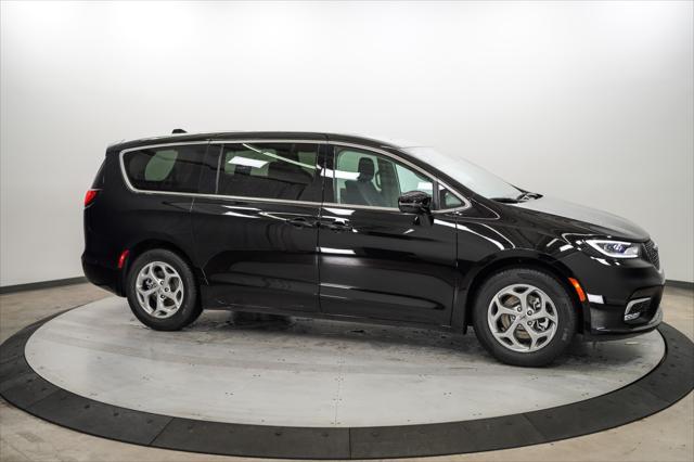 new 2024 Chrysler Pacifica car, priced at $49,024
