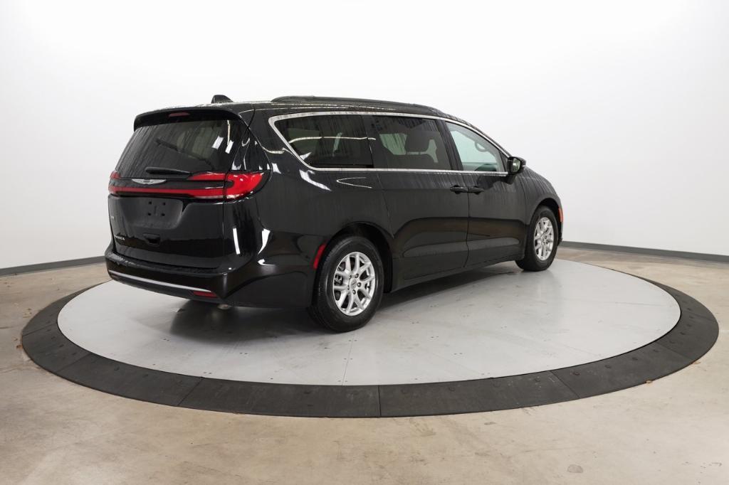 used 2022 Chrysler Pacifica car, priced at $21,000