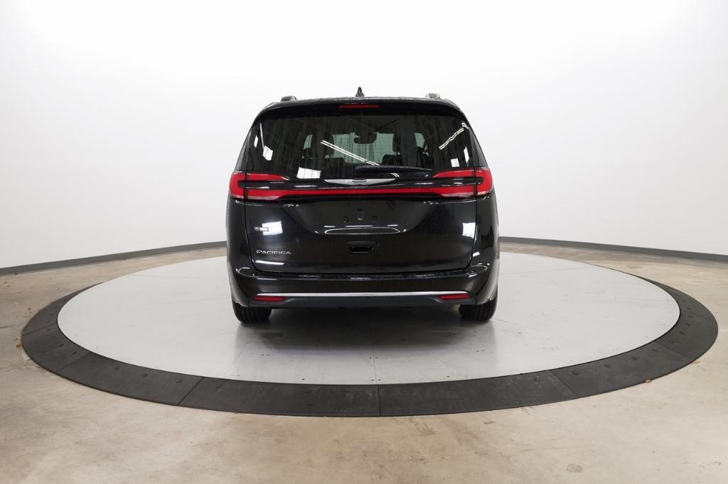 used 2022 Chrysler Pacifica car, priced at $21,000