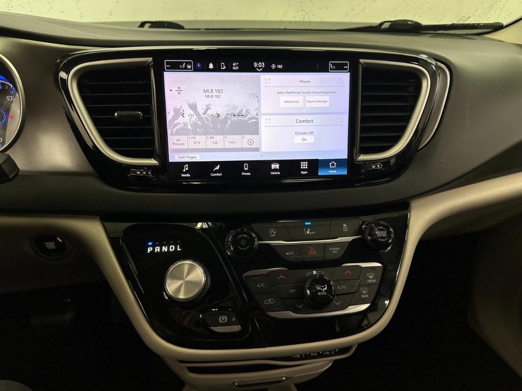 used 2022 Chrysler Pacifica car, priced at $21,000