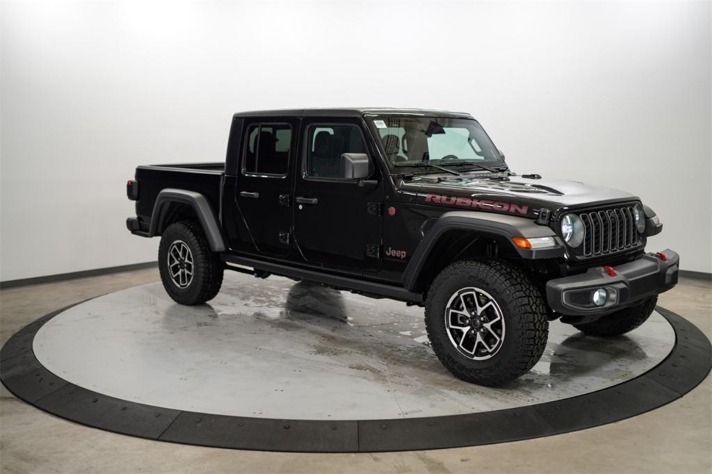 new 2024 Jeep Gladiator car, priced at $53,576