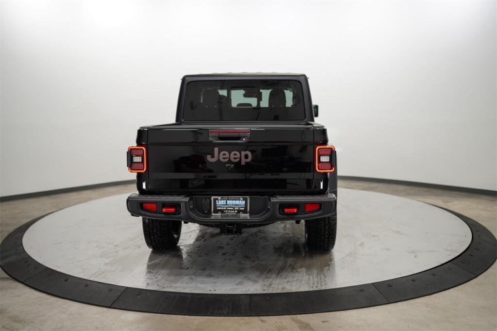 new 2024 Jeep Gladiator car, priced at $53,576