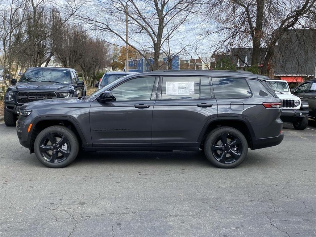 new 2025 Jeep Grand Cherokee L car, priced at $52,555