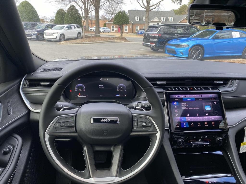 new 2025 Jeep Grand Cherokee L car, priced at $52,555