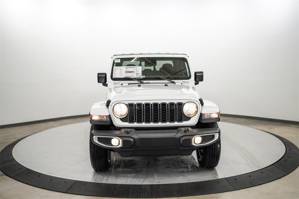 new 2024 Jeep Gladiator car, priced at $42,761