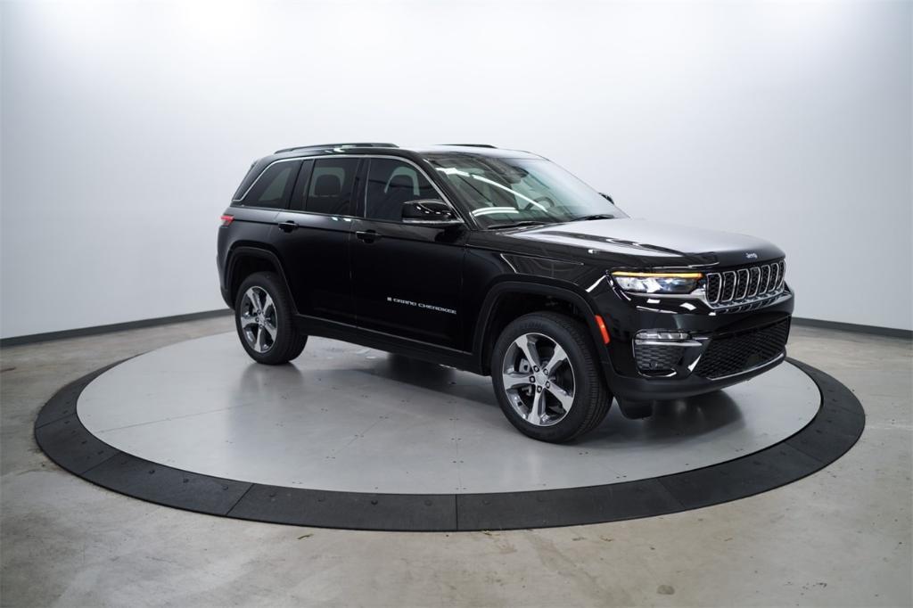 new 2024 Jeep Grand Cherokee 4xe car, priced at $59,011