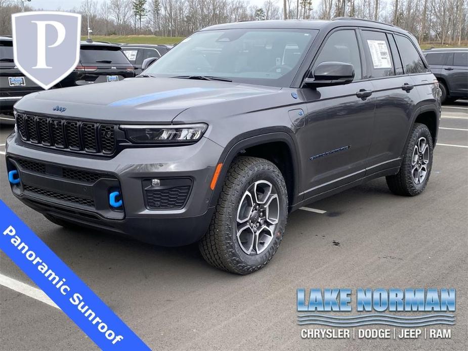 new 2024 Jeep Grand Cherokee 4xe car, priced at $64,094