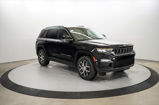 new 2024 Jeep Grand Cherokee car, priced at $49,155