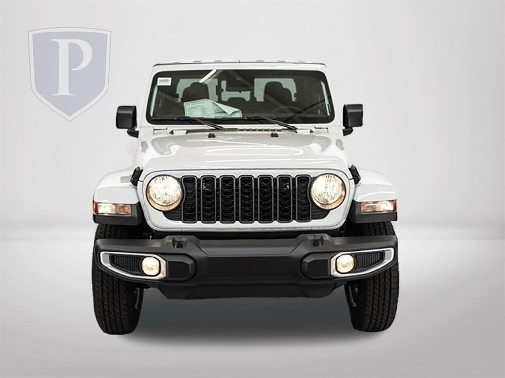 new 2024 Jeep Gladiator car, priced at $41,149