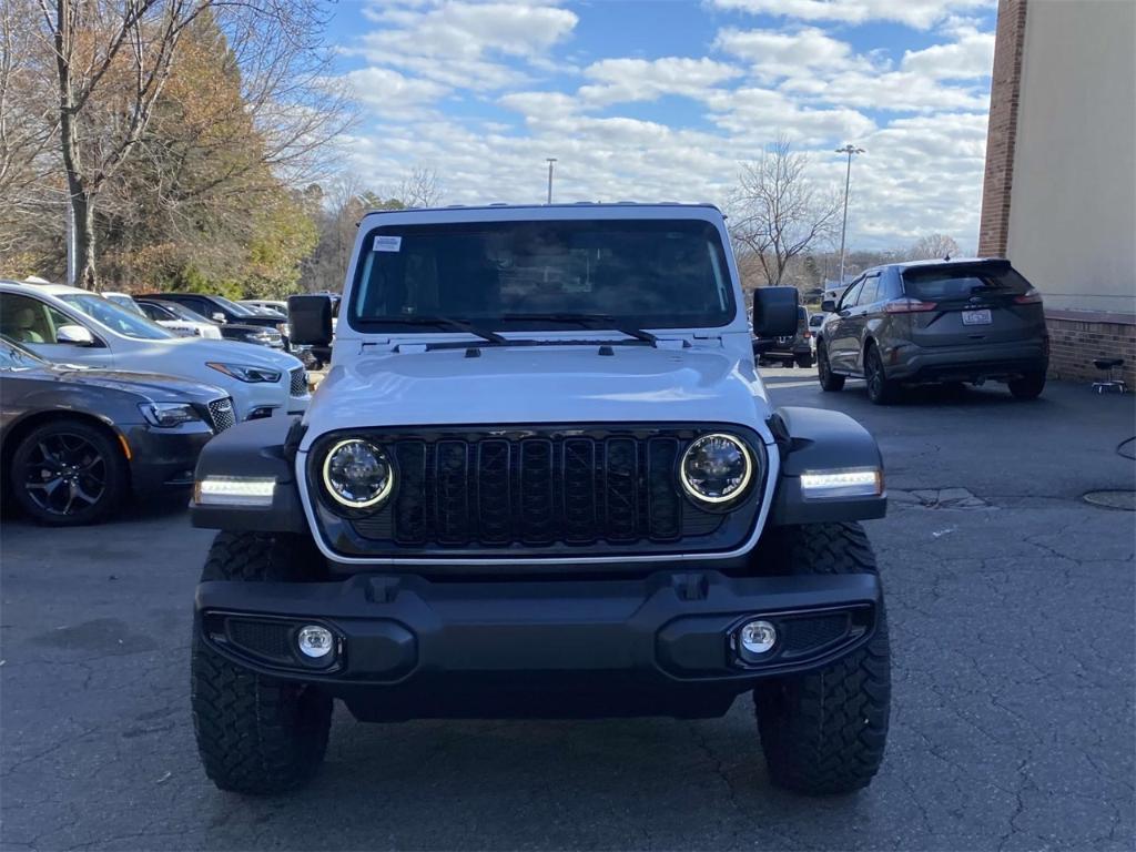 new 2025 Jeep Wrangler car, priced at $46,880