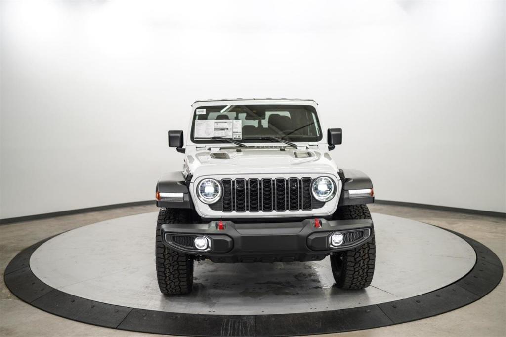 new 2024 Jeep Gladiator car, priced at $43,768