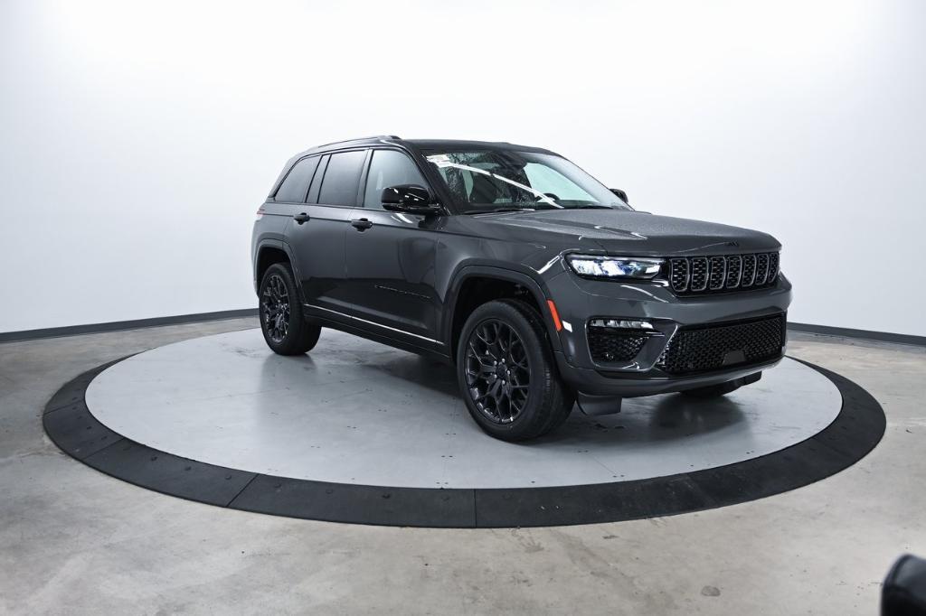 new 2025 Jeep Grand Cherokee car, priced at $67,820