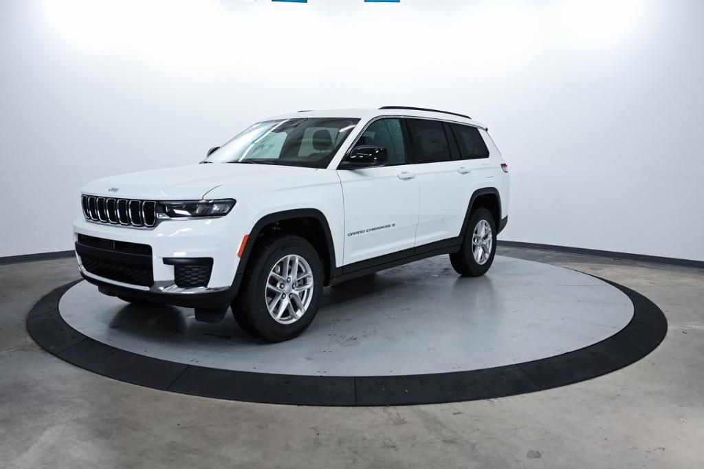 new 2025 Jeep Grand Cherokee L car, priced at $37,330