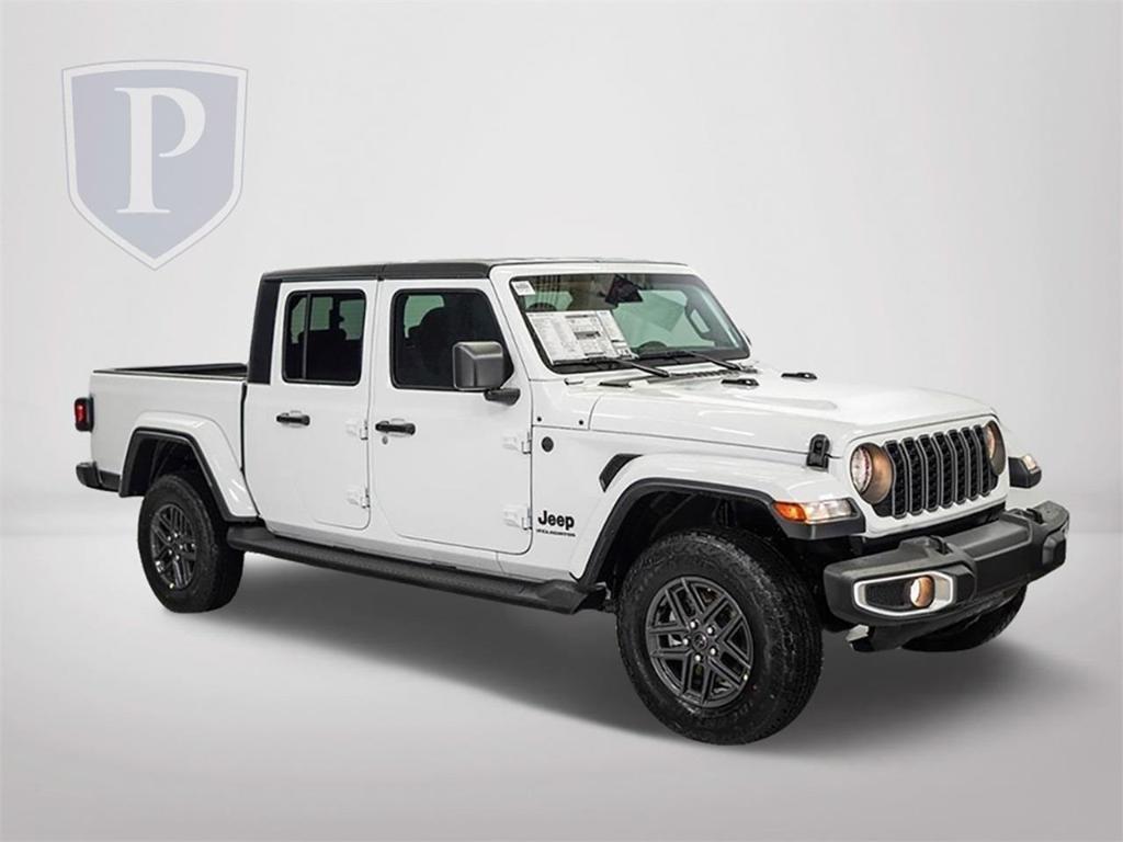 new 2024 Jeep Gladiator car, priced at $40,219