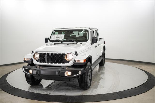 new 2024 Jeep Gladiator car, priced at $44,261