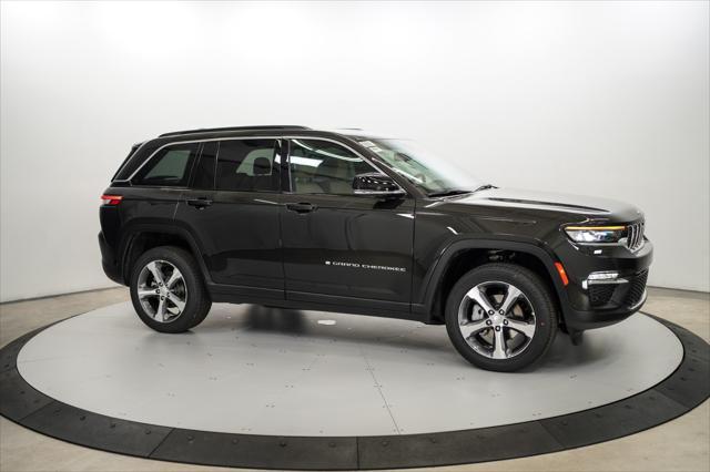 new 2024 Jeep Grand Cherokee car, priced at $52,674