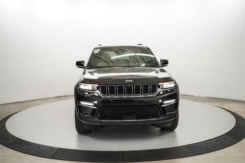 new 2024 Jeep Grand Cherokee car, priced at $43,380