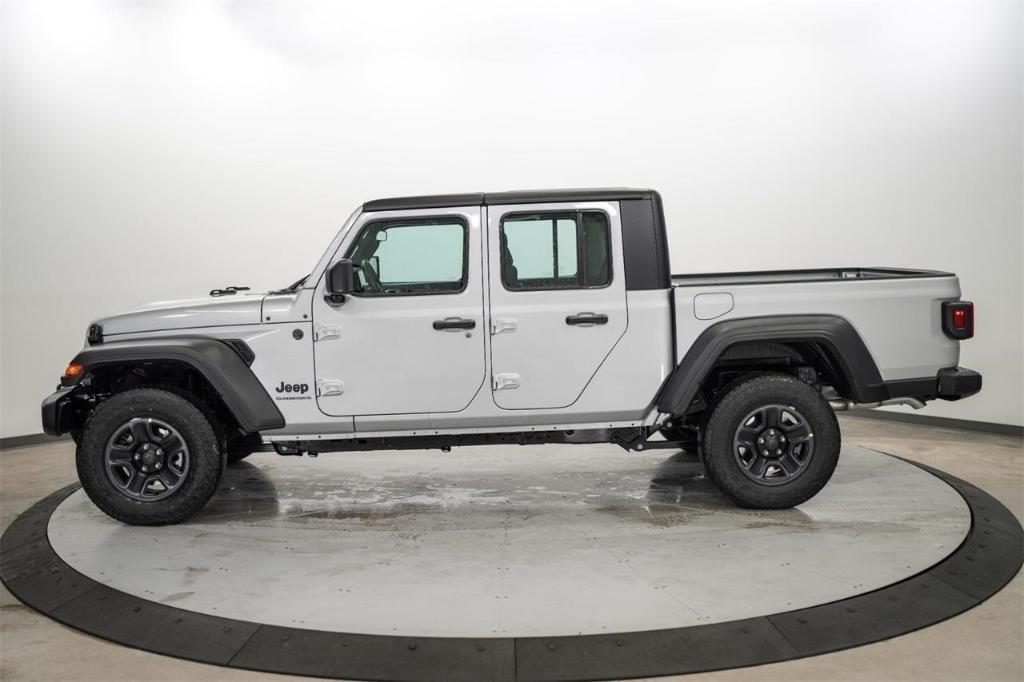 new 2024 Jeep Gladiator car, priced at $37,749