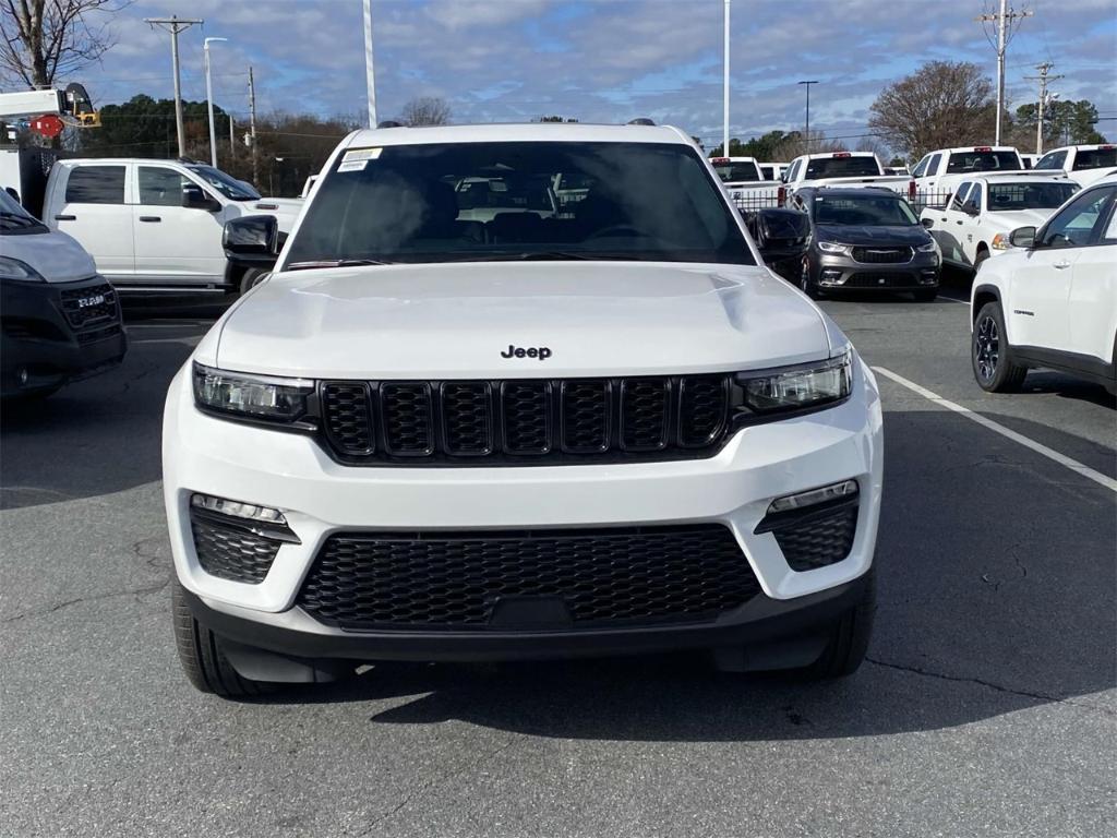 new 2025 Jeep Grand Cherokee car, priced at $46,535