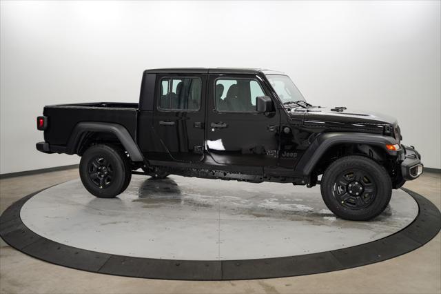 new 2024 Jeep Gladiator car, priced at $33,435