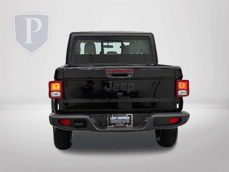 new 2024 Jeep Gladiator car, priced at $34,935