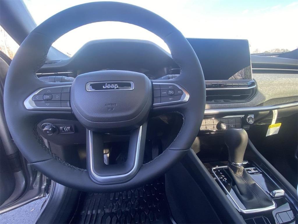 new 2024 Jeep Compass car, priced at $25,860