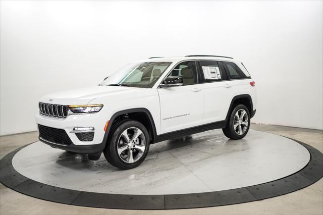 new 2024 Jeep Grand Cherokee car, priced at $49,182