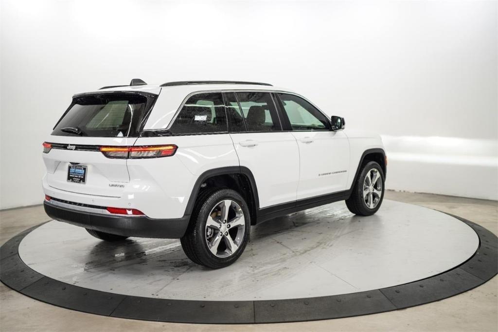 new 2024 Jeep Grand Cherokee car, priced at $42,785