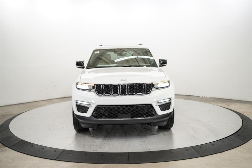 new 2024 Jeep Grand Cherokee car, priced at $48,682