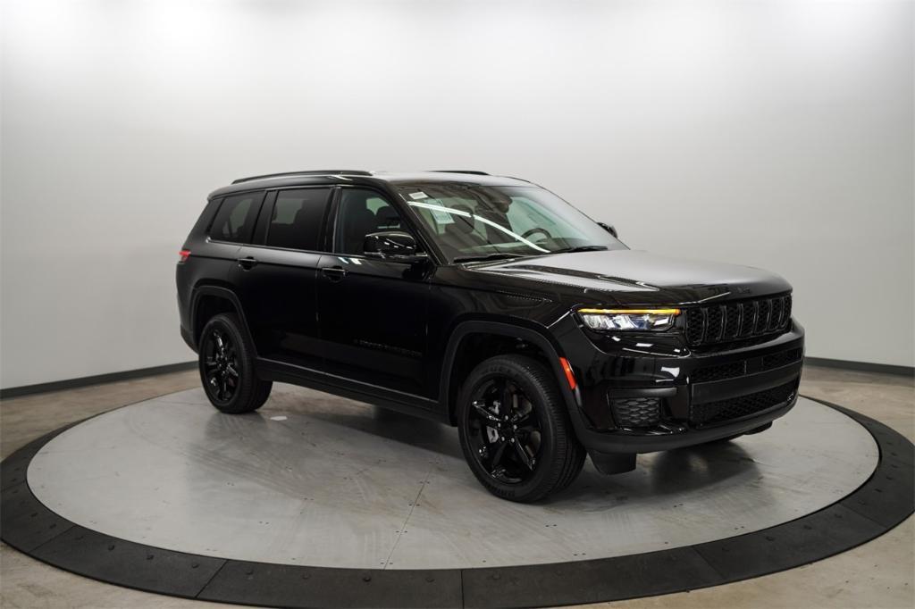 new 2024 Jeep Grand Cherokee L car, priced at $40,466