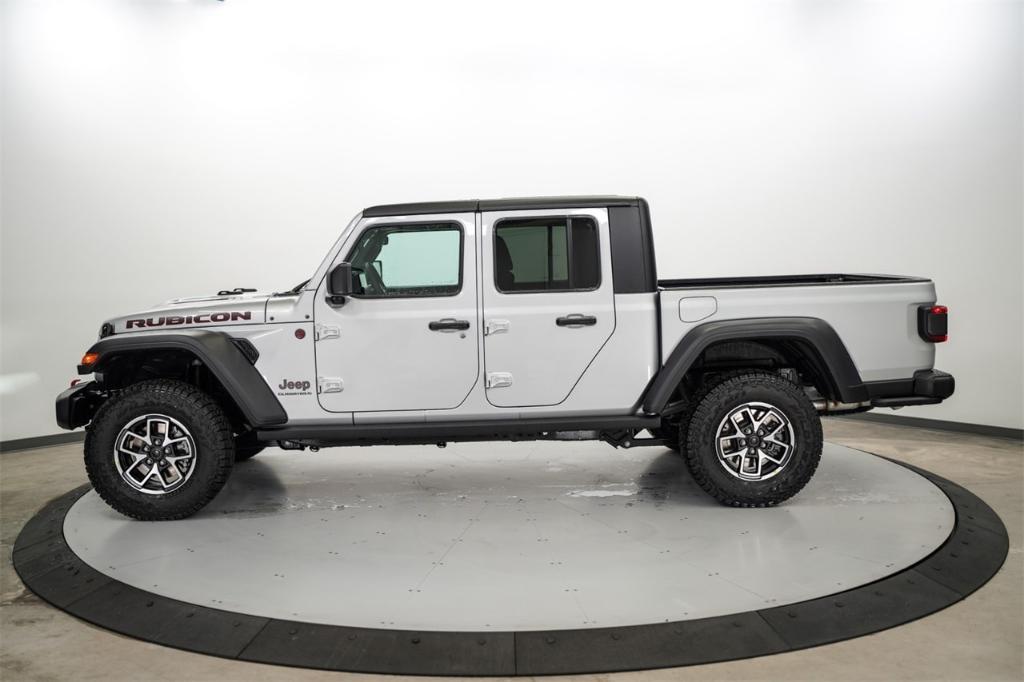 new 2024 Jeep Gladiator car, priced at $50,525