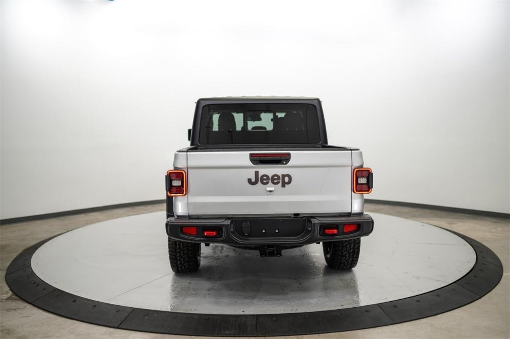 new 2024 Jeep Gladiator car, priced at $50,525