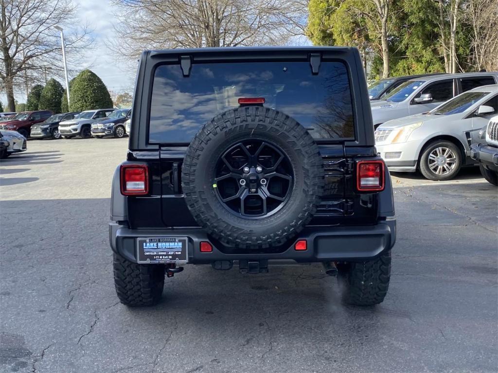 new 2025 Jeep Wrangler car, priced at $47,475