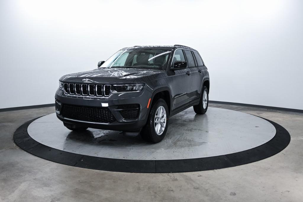 new 2025 Jeep Grand Cherokee car, priced at $36,175