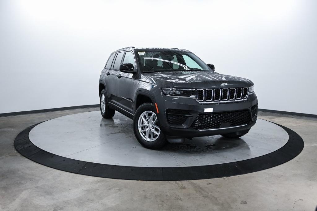 new 2025 Jeep Grand Cherokee car, priced at $36,175