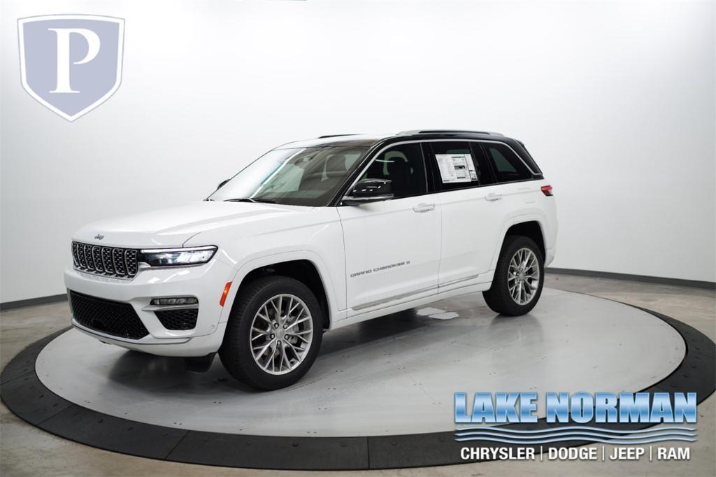 new 2024 Jeep Grand Cherokee car, priced at $52,300