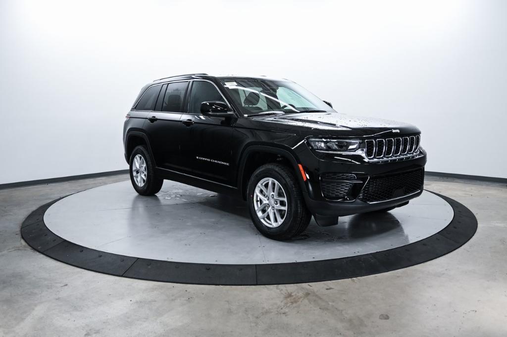 new 2025 Jeep Grand Cherokee car, priced at $37,970