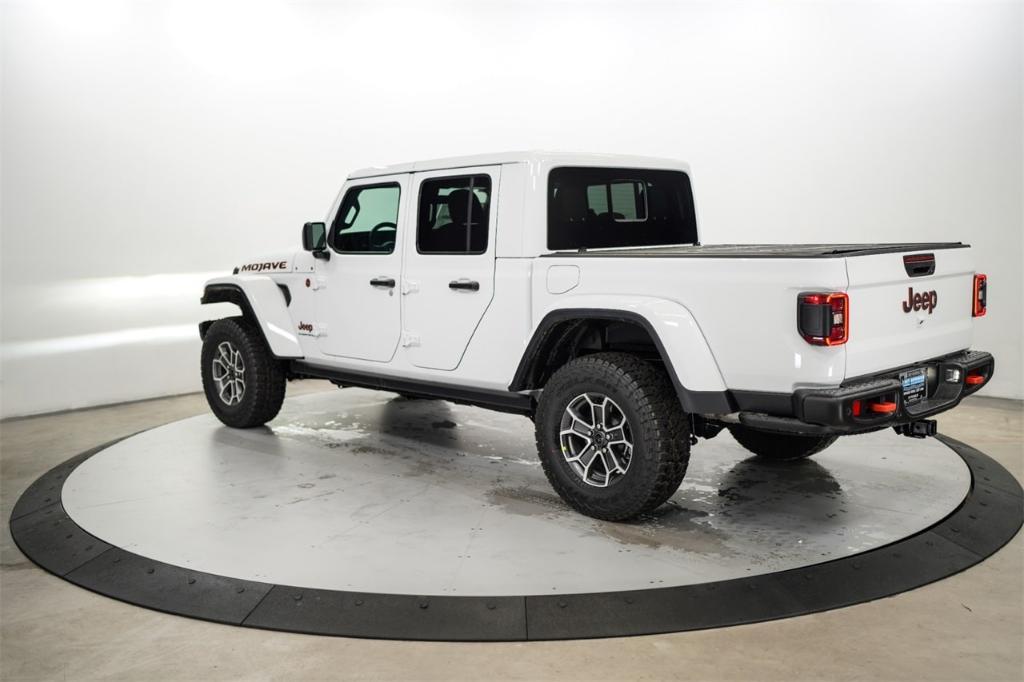 new 2024 Jeep Gladiator car, priced at $53,682