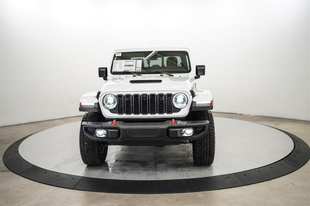 new 2024 Jeep Gladiator car, priced at $53,682