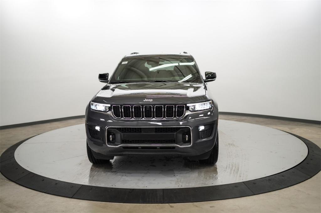 new 2024 Jeep Grand Cherokee car, priced at $53,527