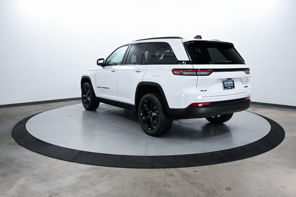 new 2025 Jeep Grand Cherokee car, priced at $46,940