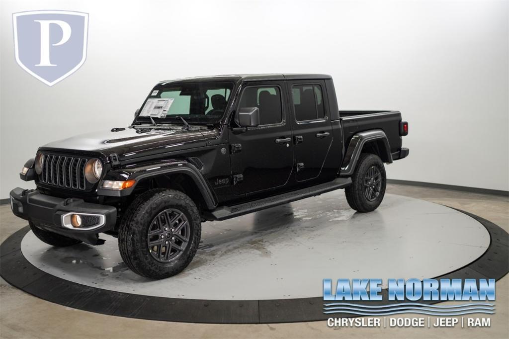 new 2024 Jeep Gladiator car, priced at $43,296