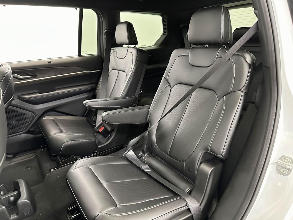 new 2025 Jeep Grand Cherokee L car, priced at $51,960