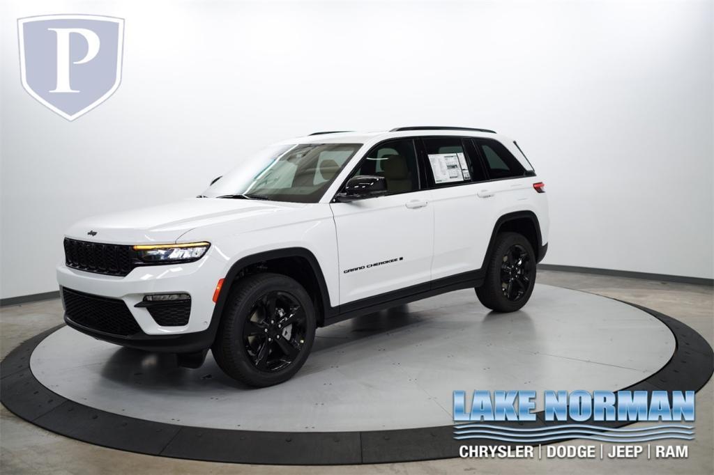 new 2024 Jeep Grand Cherokee car, priced at $49,385