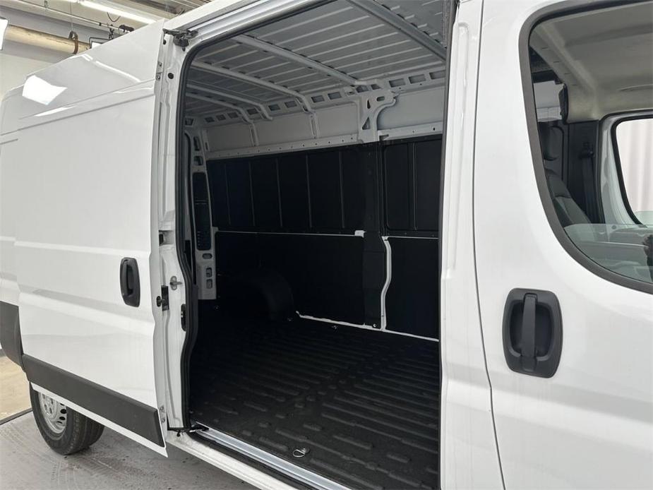 new 2024 Ram ProMaster 2500 car, priced at $49,675