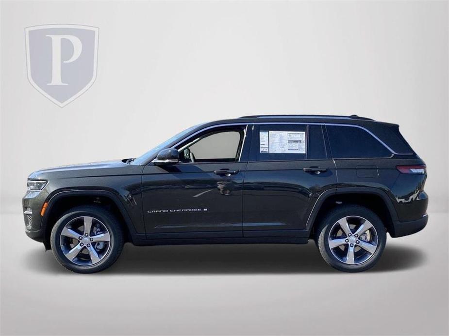 new 2024 Jeep Grand Cherokee car, priced at $39,605