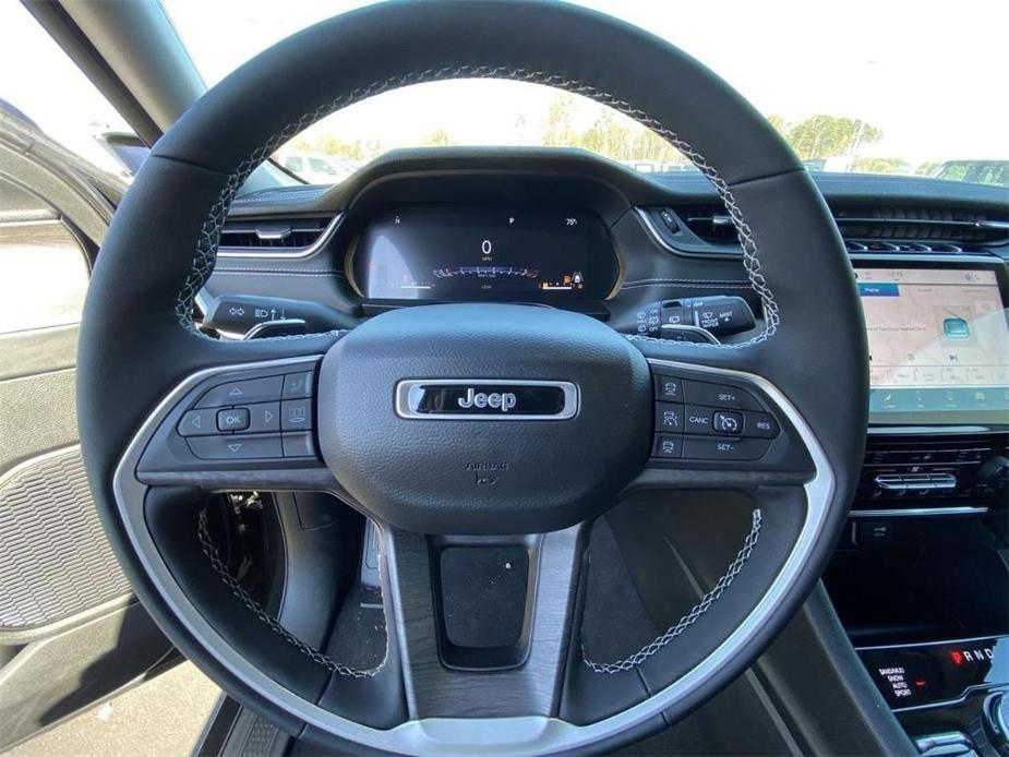 new 2024 Jeep Grand Cherokee car, priced at $39,605