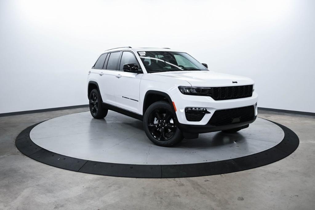 new 2025 Jeep Grand Cherokee car, priced at $46,940